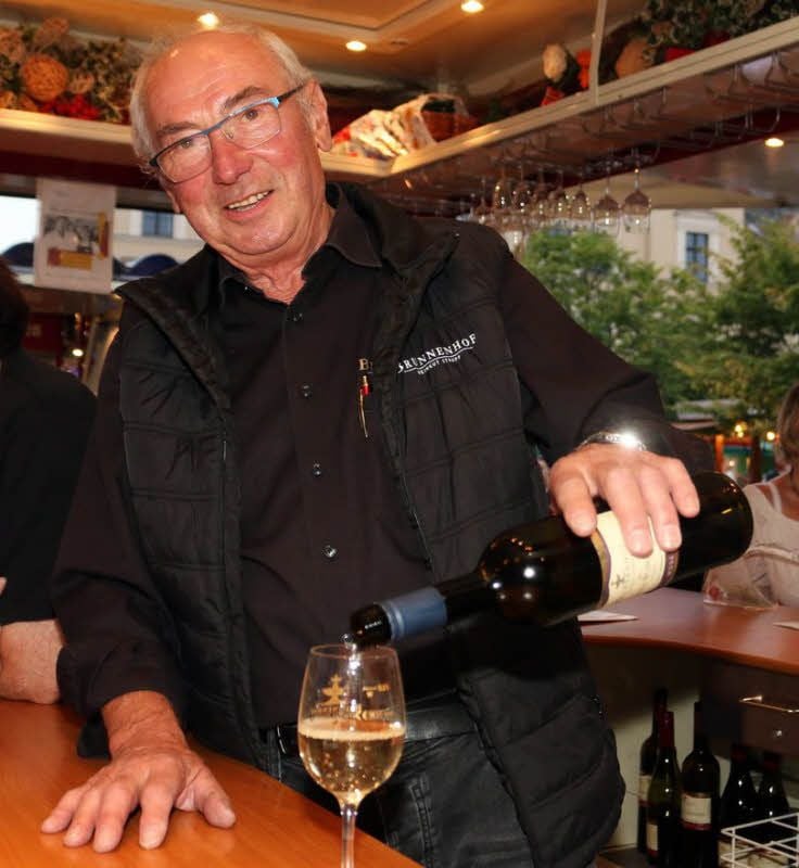 Dieter Strupp vom Weingut Brunnenhof an der Mosel ist Mitbegründer des Bernburger Weinmarktes.