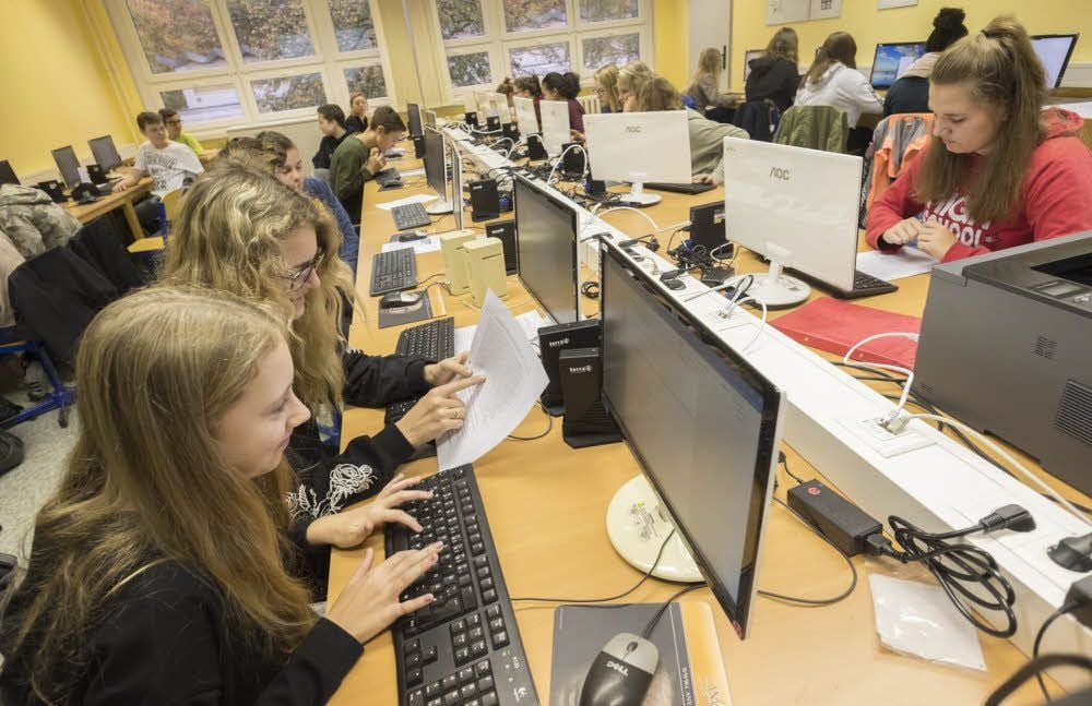 Die Schüler am GutsMuths-Gymnasium freuen sich über ihre neue PC-Technik.