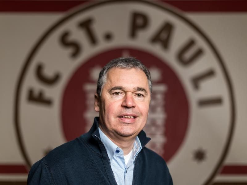 Geschäftsführer vom FC St. Pauli, Andreas Rettig, kritisiert die Nachwuchsarbeit. Foto: Lukas Schulze