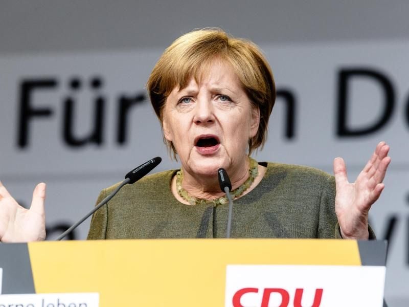 Bundeskanzlerin Angela Merkel (CDU) spricht in Kappeln (Schleswig-Holstein). Foto: Markus Scholz