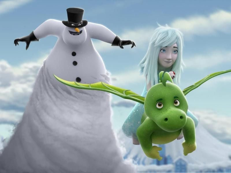 Der fiese Schneemann Arktos (l) verfolgt Lilli (M) und Tabaluga (r). Foto: -/Sony Pictures Entertainment Deutschland
