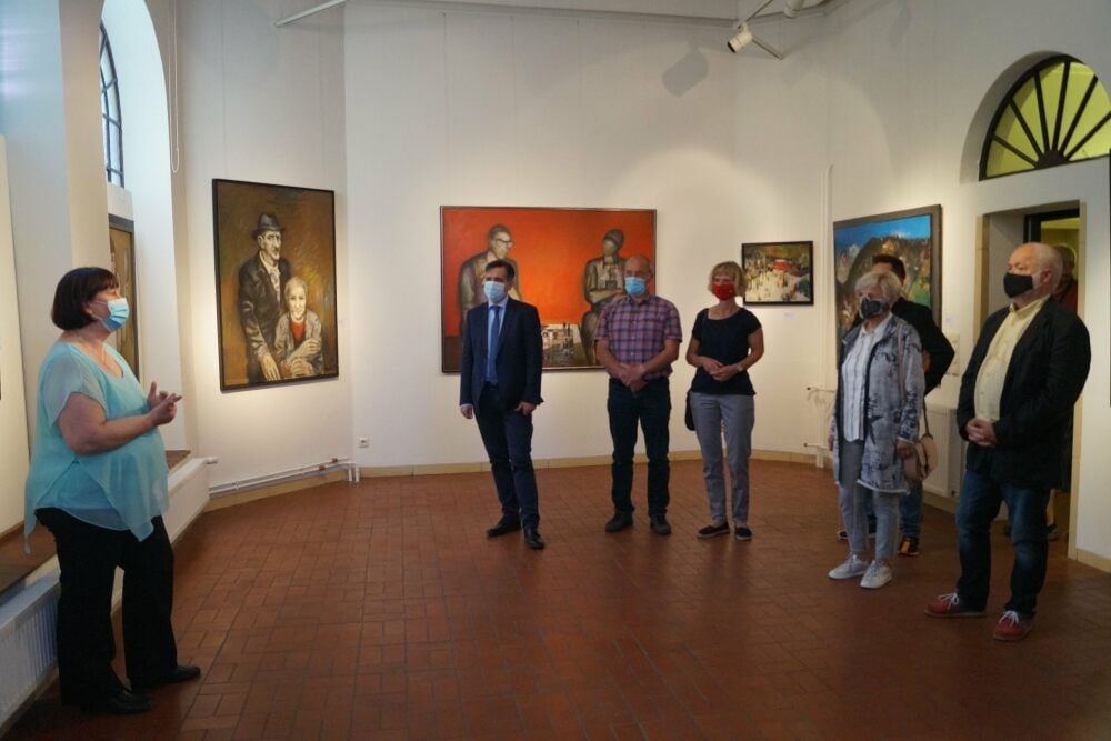 Ausstellungseröffnung unter Coronabedingungen: Das Hüttenmuseum erinnert an den Künstler Willi Neubert.