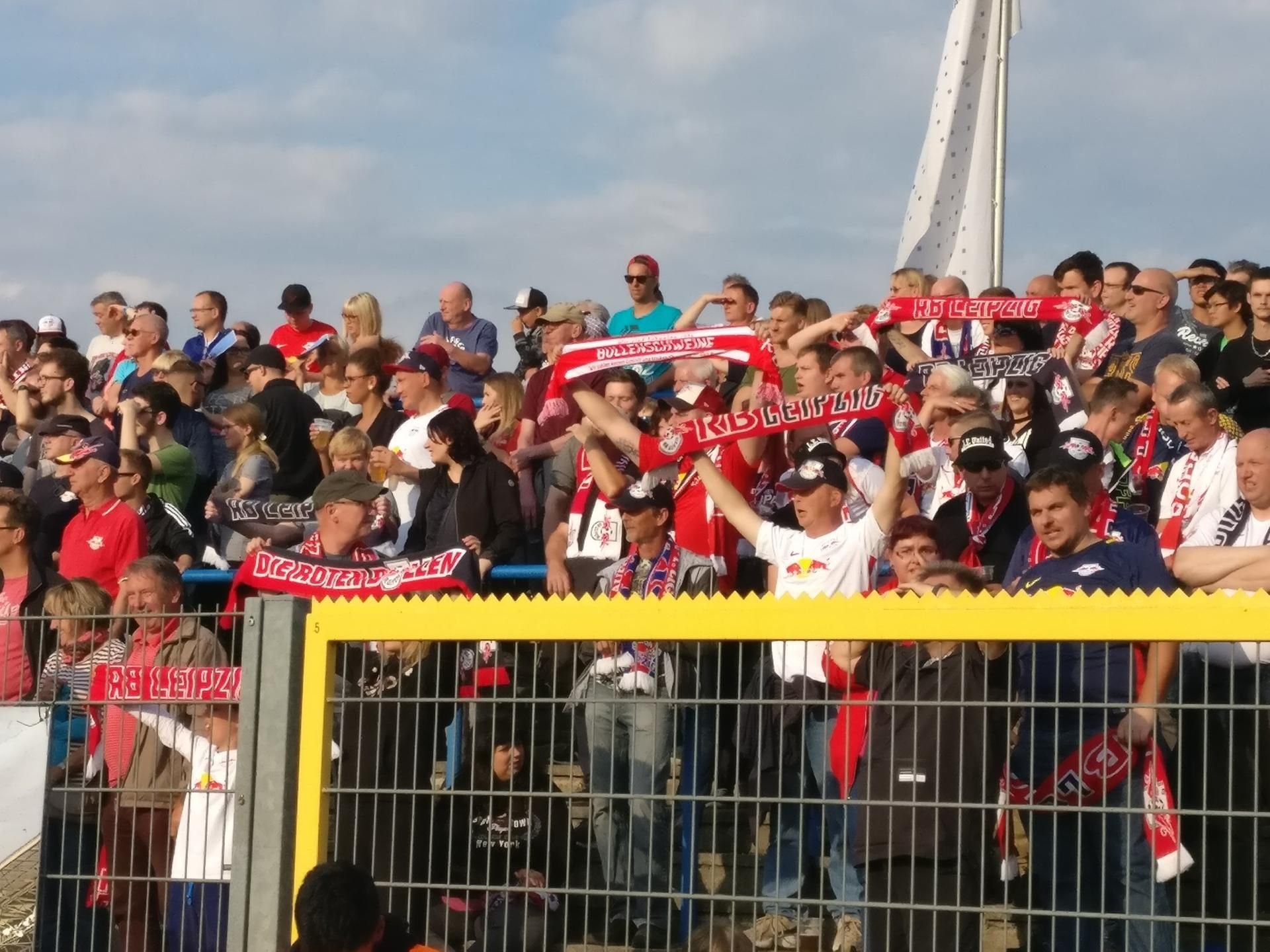Test im Greifzu-Stadion Dessau 05 gegen RB Leipzig, Live-Ticker Abpfiff im Paul-Greifzu-Stadion
