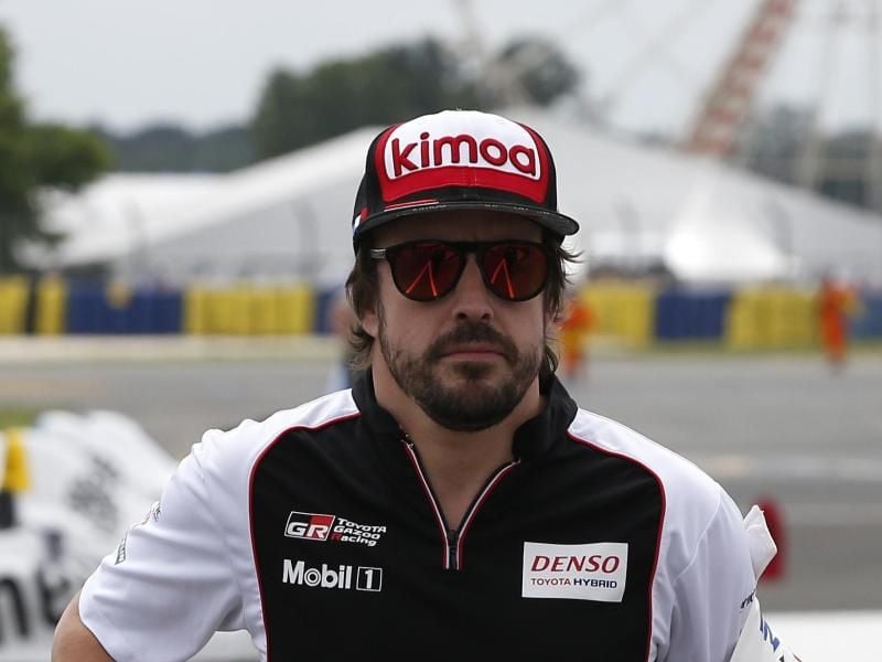 Toyota-Rennfahrer Fernando Alonso gewinnt das 24-Stunden-Rennen von Le Mans. Foto: Thibault Camus/AP
