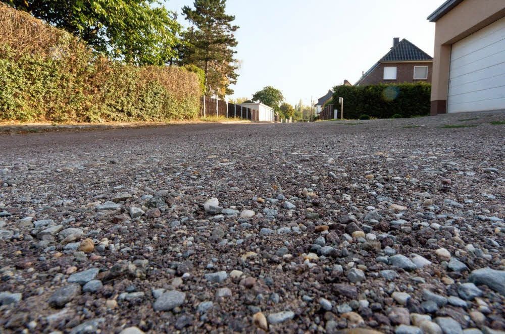 In Merseburg gibt es viele unbefestigte Straßen. Ob ein Ausbau schneller vonstatten geht, wenn keine Beiträge mehr erhoben werden, daran hat man in der Stadtverwaltung so seine Zweifel.