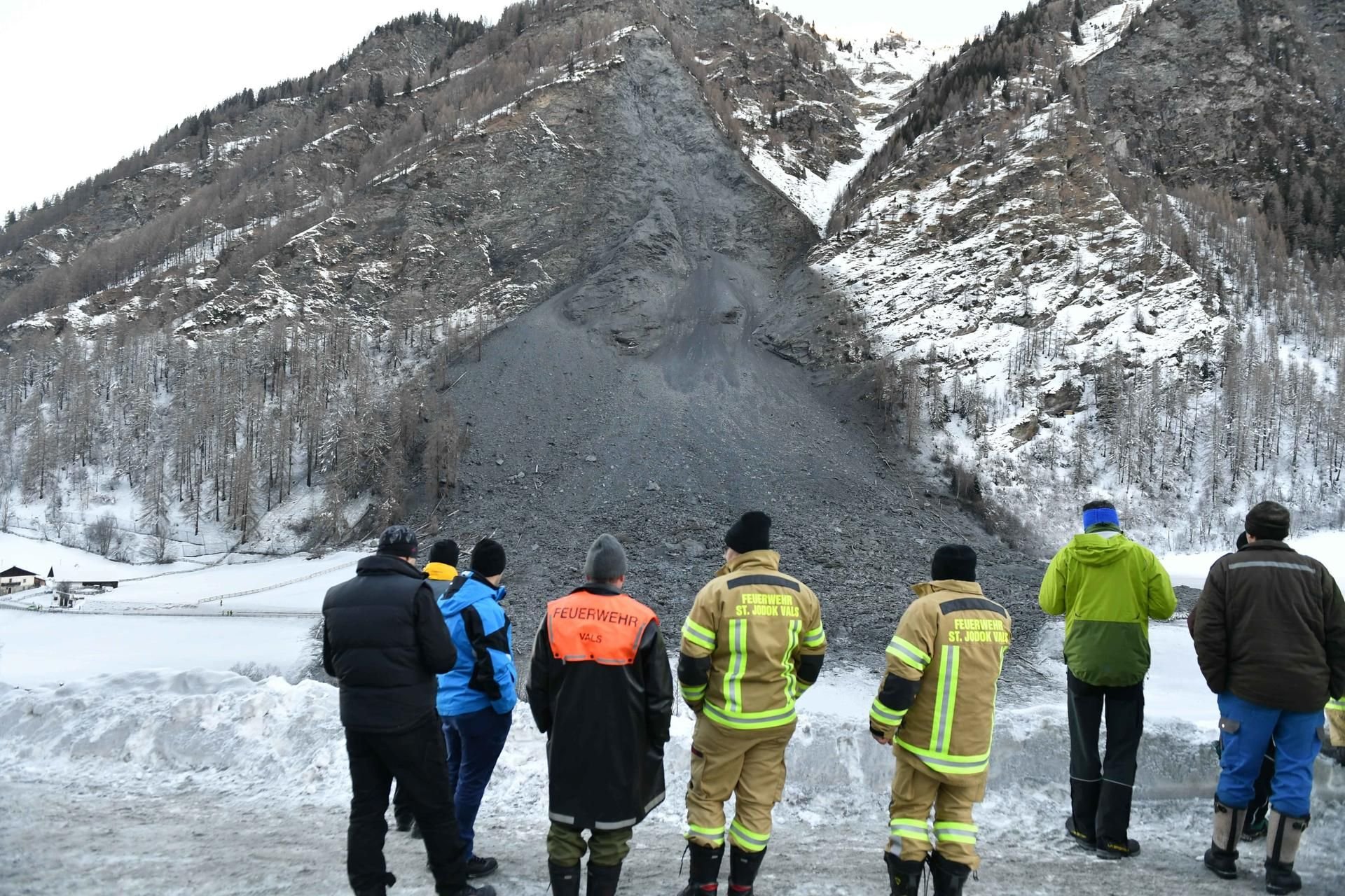 Gemeinde Vals: Das Dorf in Tirol ist nach dem Felssturz verschüttet.
