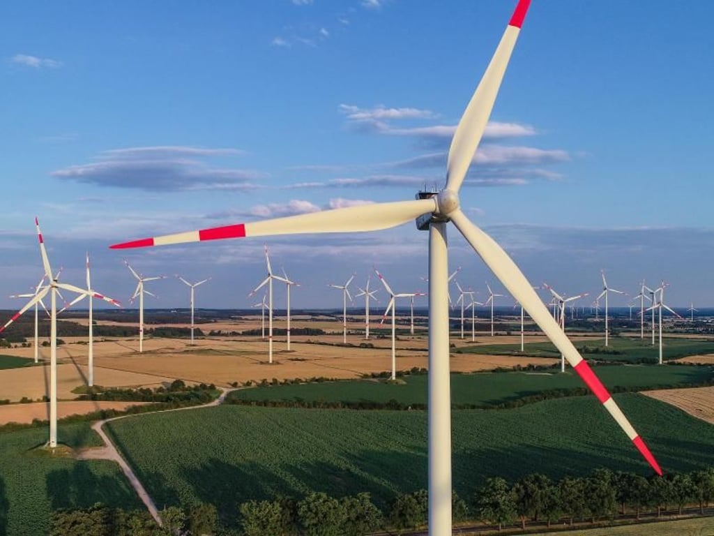 Der Ausbau der Windenergie an Land in Deutschland ist fast zum Erliegen gekommen. Foto: Patrick Pleul