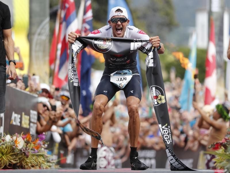 Triathlet Jan Frodeno gewann dreimal den Ironman auf Hawaii. Foto: Marco Garcia/AP/dpa