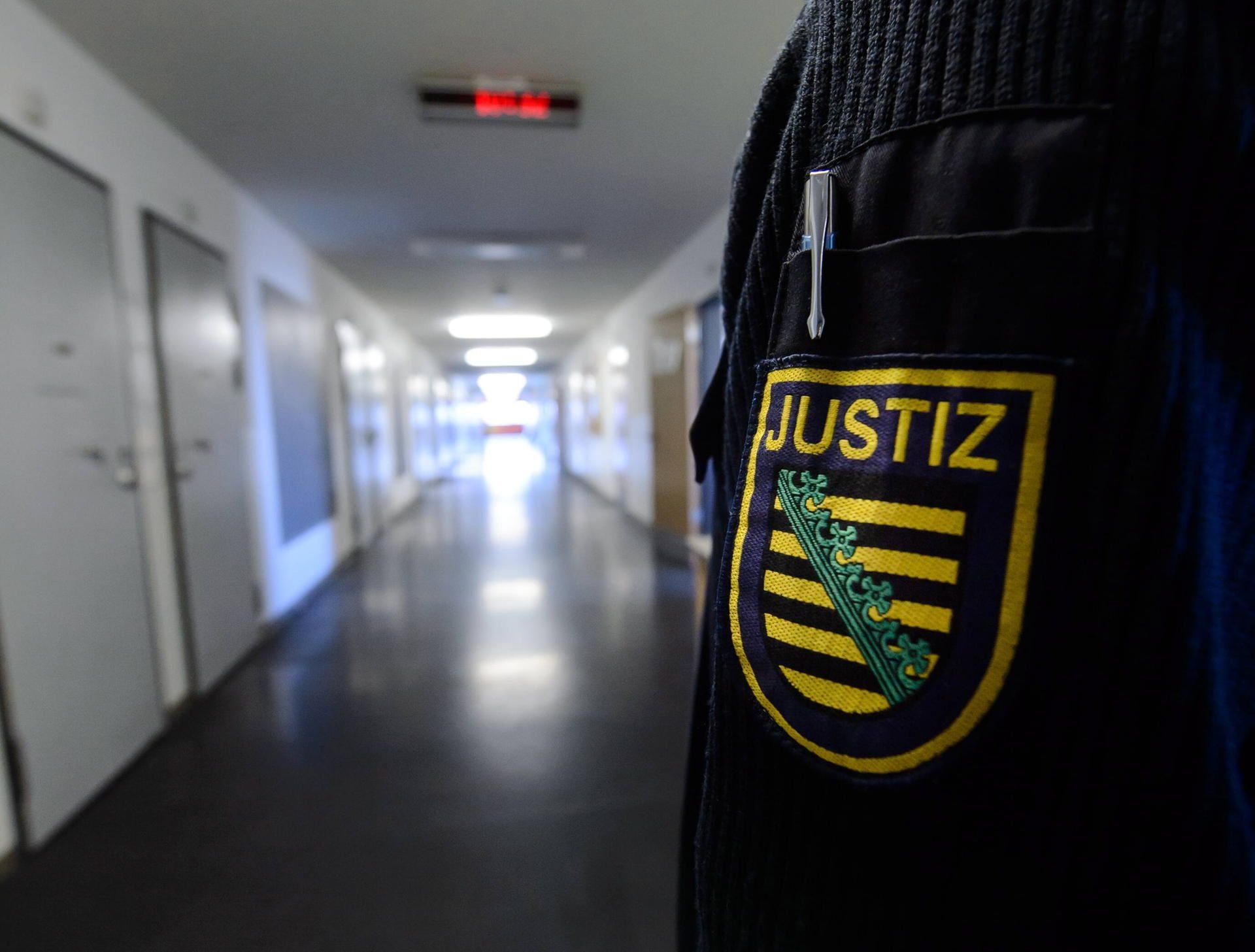Blich in den Zellengang einer Justizvollzugsanstalt