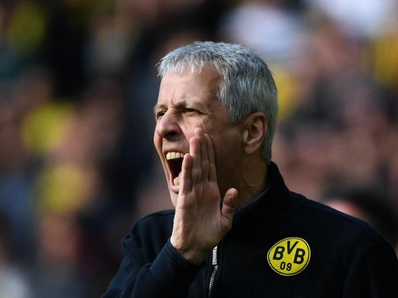 Hofft noch auf die Meisterschale mit dem BVB: Coach Lucien Favre. Foto: Ina Fassbender