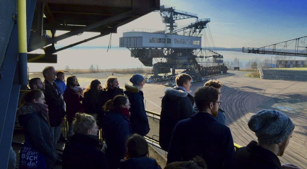 Die Teilnehmer der Akademiewochen erfuhren in Ferropolis viele Aspekte zur Energiewende.