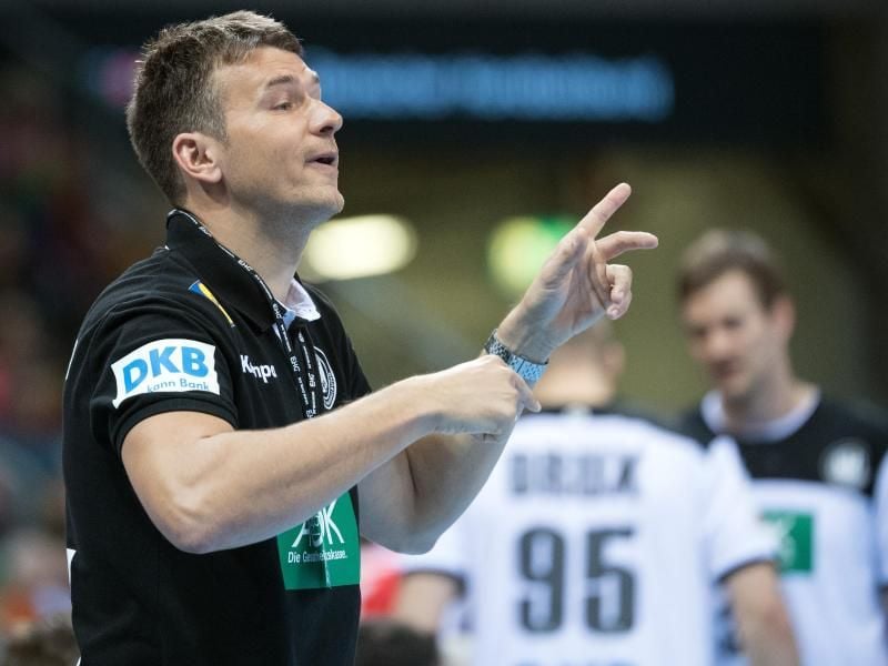 Hat mit dem DHB-Team Polen vor der Brust: Handball-Bundestrainer Christian Prokop. Foto: Federico Gambarini