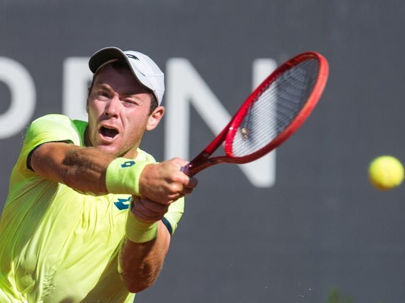 Dominik Koepfer hat sein Auftaktmatch in Hamburg gewonnen. Foto: Daniel Bockwoldt/dpa