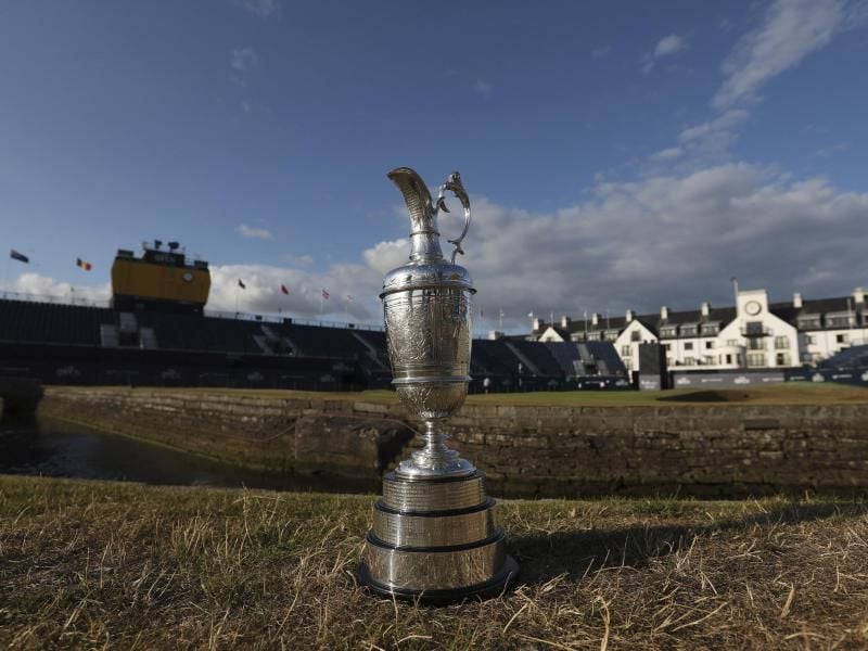 Die Claret Jug ist neben dem Grünen Jackett beim US-Masters und dem Ryder-Cup-Pokal die berühmteste Trophäe im Golfsport. Foto: Jon Super/AP