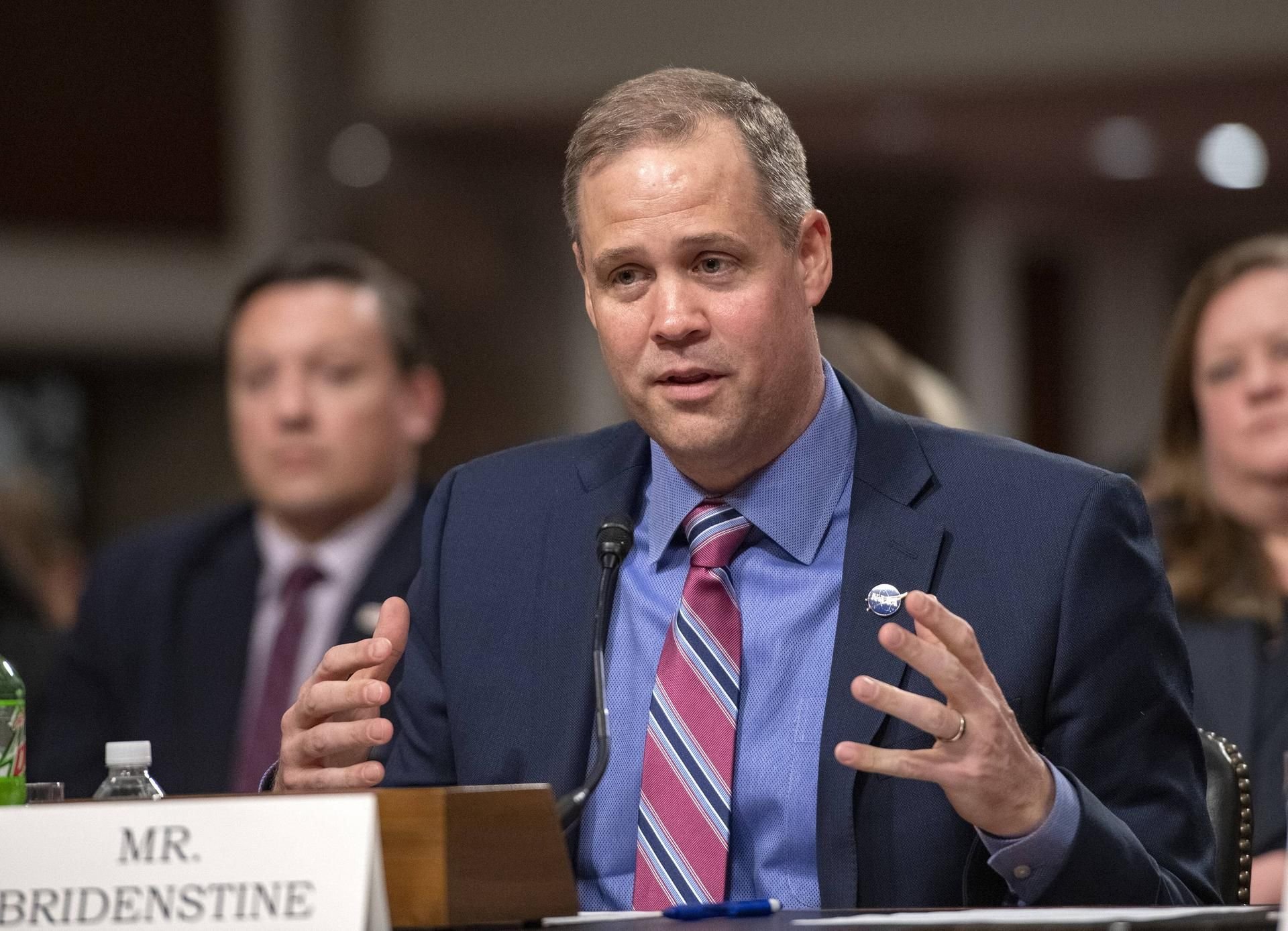 NASA-Chef Jim Bridenstine wart vor einem riesiegen Asteroiden mit Killer-Potential.