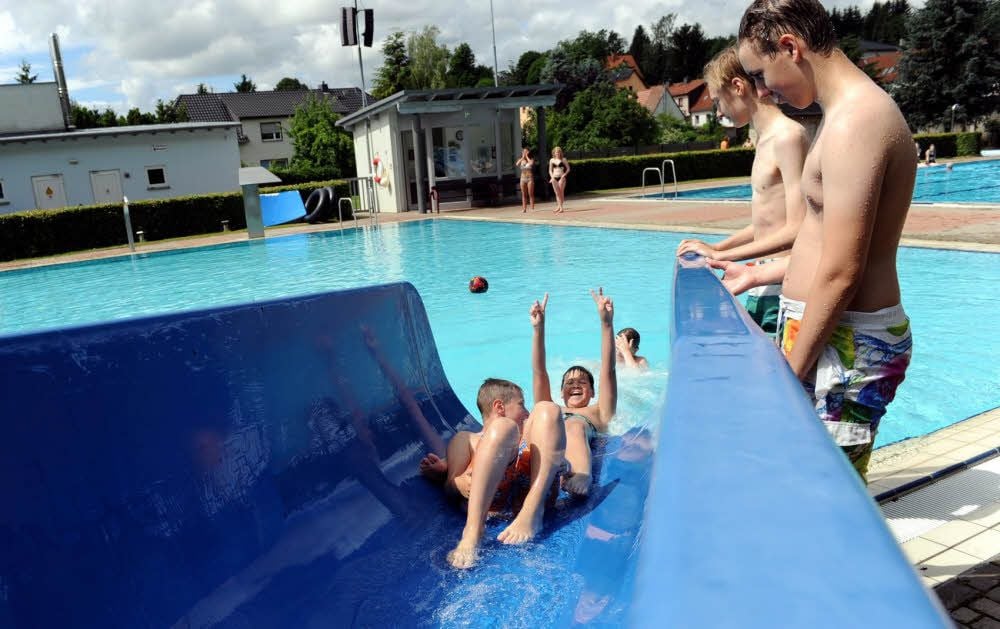 Im Hettstedter Freibad hofft man, dass die Hitze viele Besucher in das kühle Nass zieht.