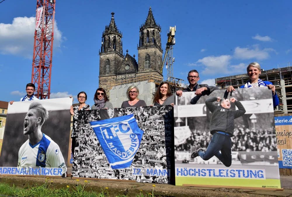 Fotos vom FCM sind in Magdeburg in der Bauzaungalerie der Wohnungsbaugenossenschaft Otto von Guericke zu sehen. Sie werden für wohltätige Zwecke versteigert.