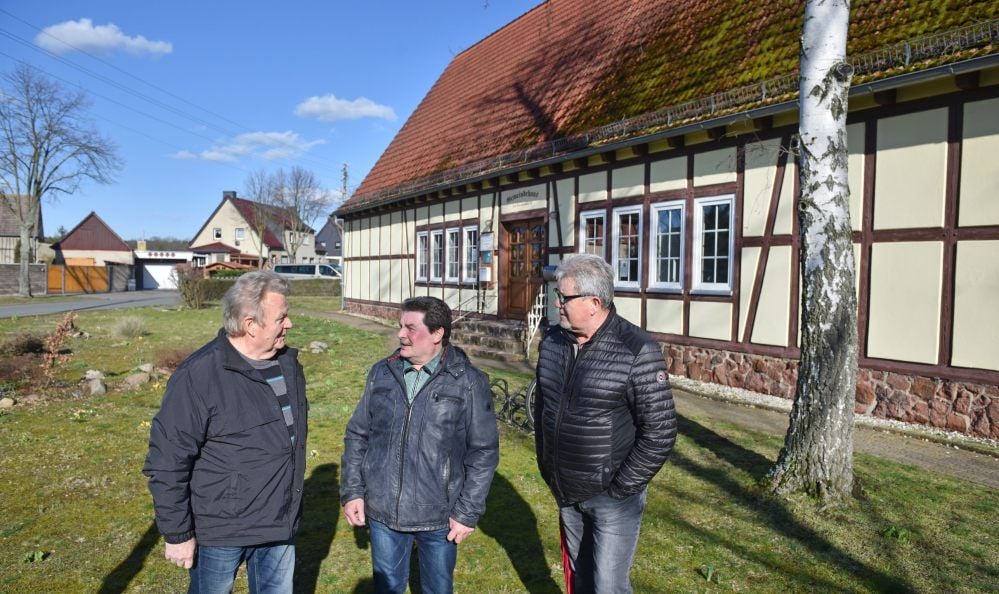 Ein Treffen unmittelbar vor den Corona-bedingten Kontaktbeschränkungen: Horst Lehmann, Sigmar Stein und Erich Hintersdorf (v.l.)