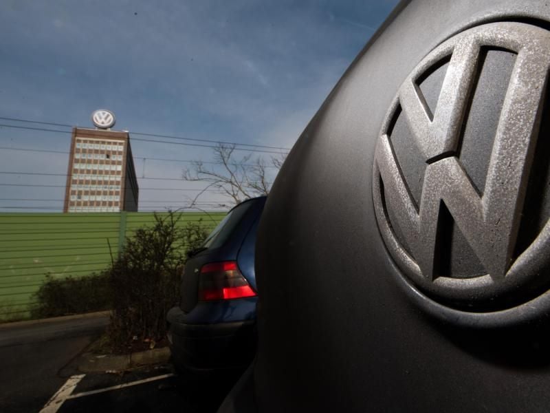 Volkwagen muss eine Aufstockung der Vorsorge für das Rückruf- und Nachrüstprogramm der 2,0-Liter-Dieselwagen in Nordamerika vornehmen. Foto: Julian Stratenschulte