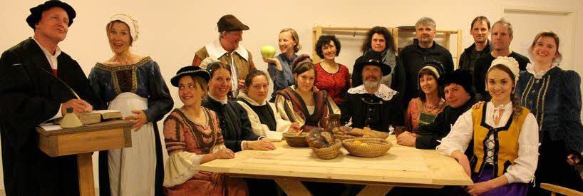 Das Theatergesindl Ehingen ist schon gespannt, wie seine Inszenierung „Katharinentag“ in Dessau, Coswig und Wittenberg aufgenommen wird.