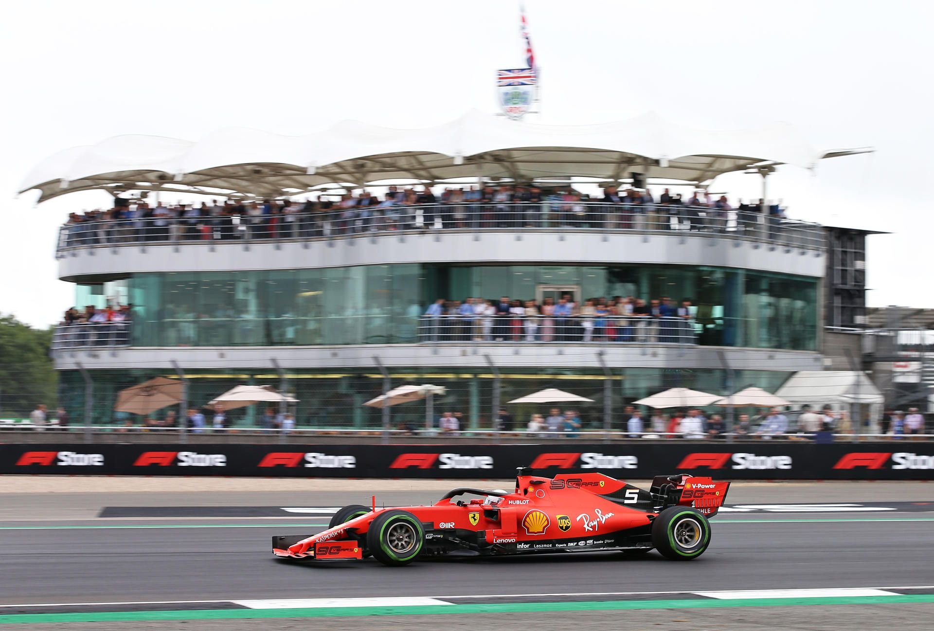 Sebastian Vettel darf sich beim Qualifying des Formel-1-Rennens in Silverstone Hoffnungen auf einen guten Platz machen.
