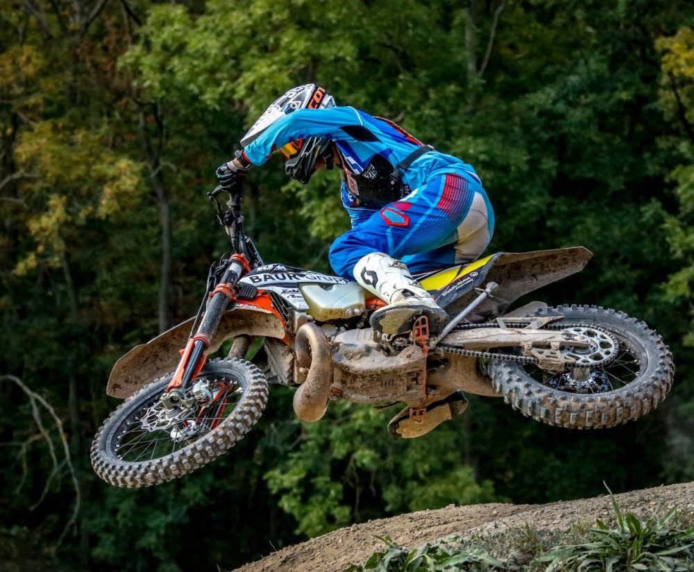 Tim Apolle aus Billroda ist in Zschopau auf den dritten Rang der Deutschen Enduro-Meisterschaft geflogen.