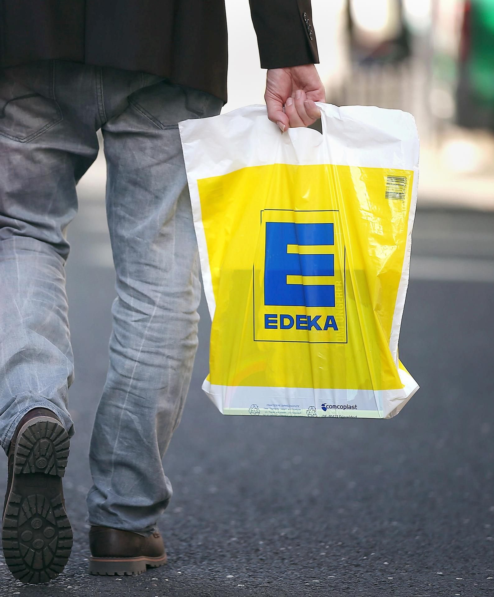 Die Supermarkt-Kette Edeka sorgte mit einem umstrittenen Werbespot zum Muttertag für große Entrüstung unter Müttern und Vätern.