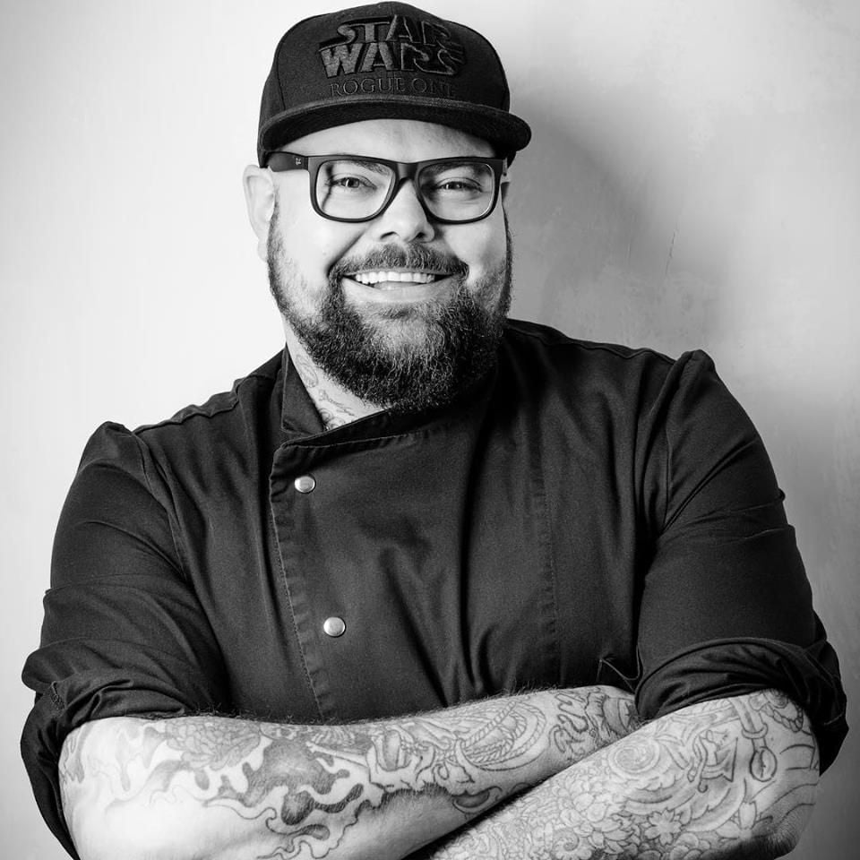 Koch Timo Hinkelmann ist aus TV-Shows wie „The Taste“, „Galileo“ und „Gekauft, gekocht, gewonnen“ bekannt.