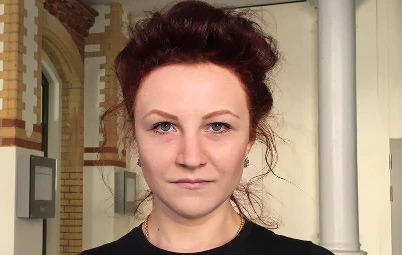 Kampfeslustig: die wegen Beleidigung Angeklagte Lena Knorr.