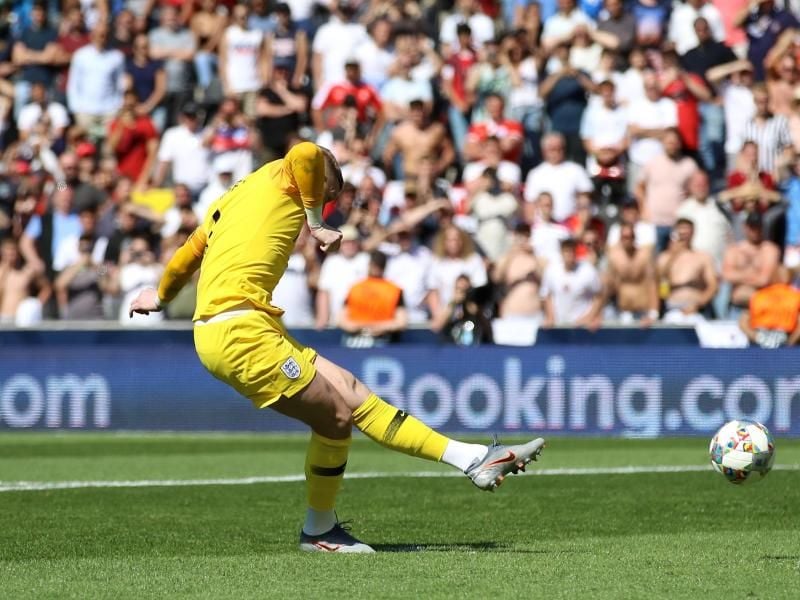 Englands Torwart Jordan Pickford durfte selber zum Elfmeter antreten. Foto: Tim Goode/PA Wire