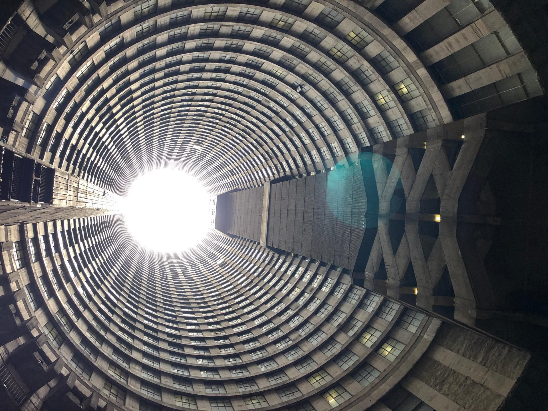 Blick in das Innere des Ponte-Towers in Johannesburg.
