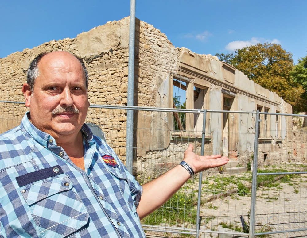 Frank Kürschner fühlt sich getäuscht. Die Mauer an der Johannistraße soll in einer Höhe von 3,50 Meter stehen bleiben. Das hatte sich anfangs beim Beschluss anders angehört, sagt der UWG-Stadtrat.