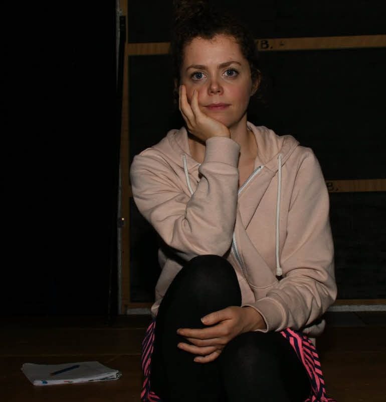 Viola Müller gastiert am Eisleber Theater.