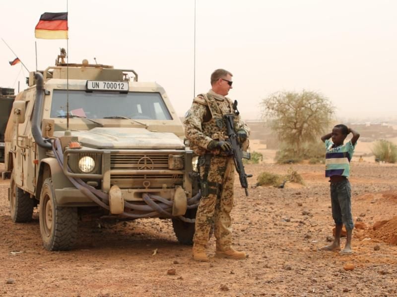 Patrouille in Gao: Ein Bundeswehrsoldat im Mali-Einsatz der Vereinten Nationen. Foto: Kristin Palitza