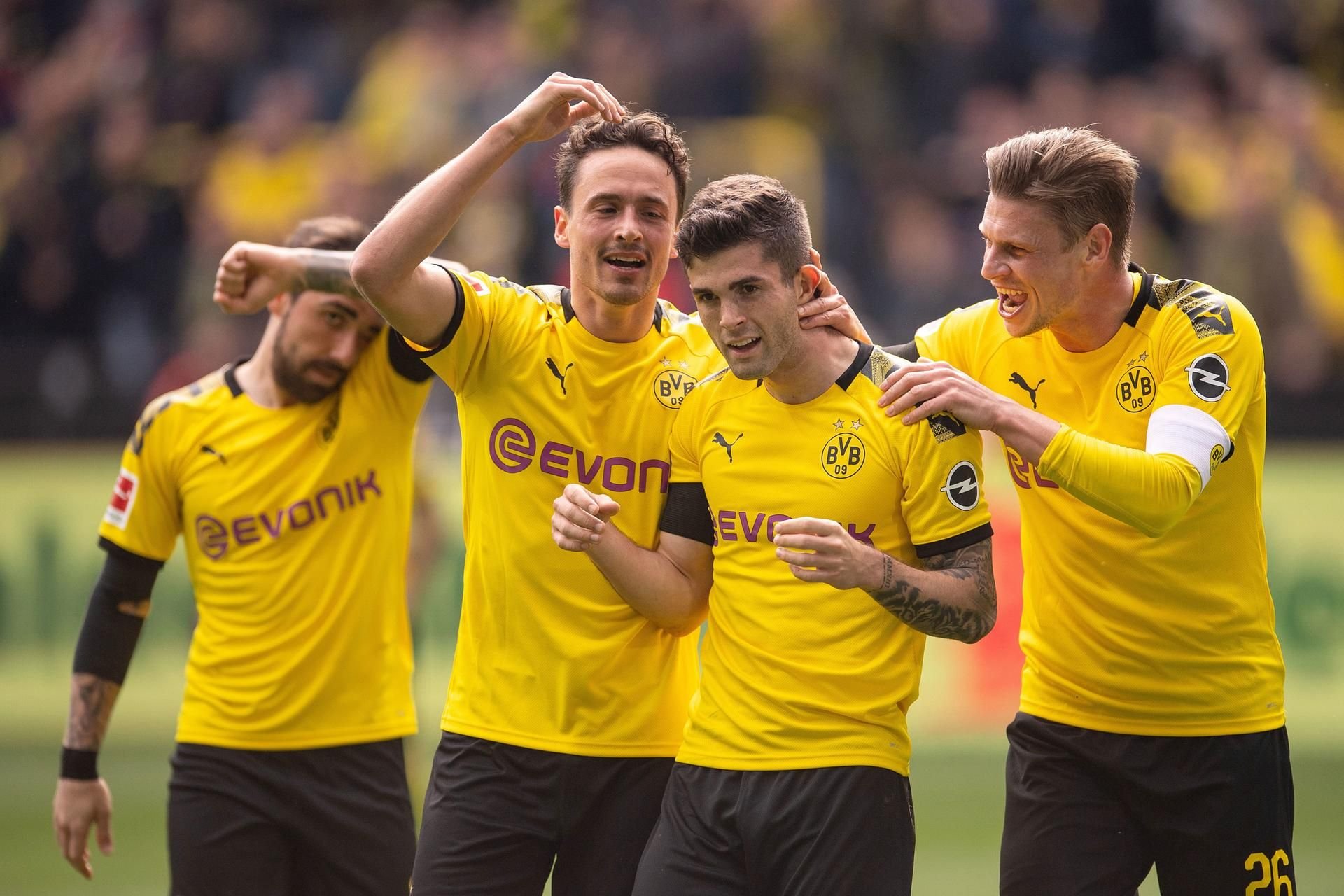 Der BVB ist nach einem Sieg gegen Düsseldorf noch im Titelrennen.
