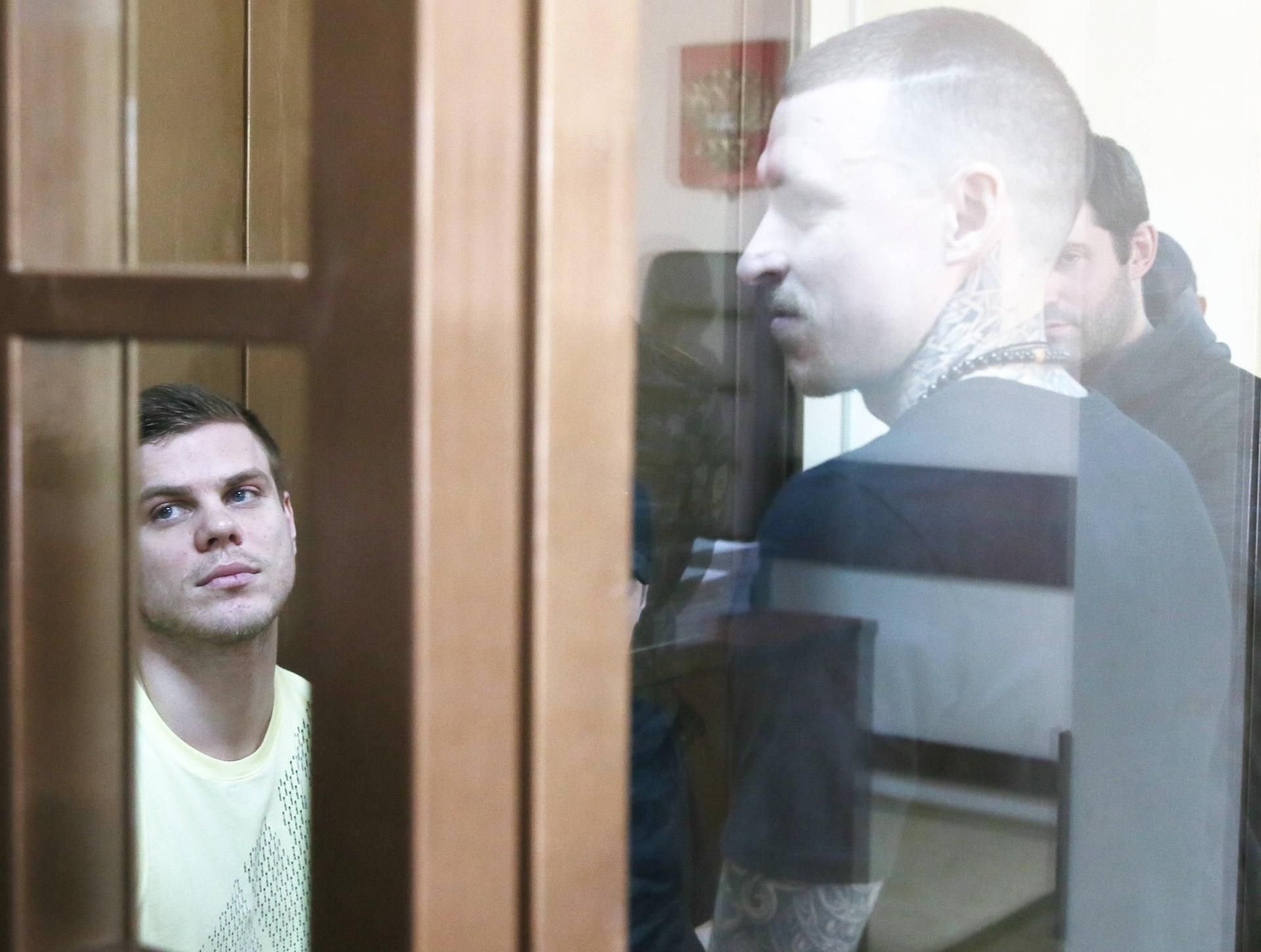 Alexander Kokorin (l.) und Pawel Mamajew (r.) sitzen seit dem Vorfall in Moskau in Untersuchungshaft.