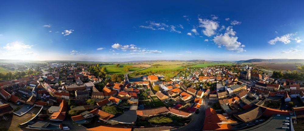 Laucha - hier ein Panorama-Foto - beteiligt sich am Forschungsprojekt „Kleinstadtakademie“.