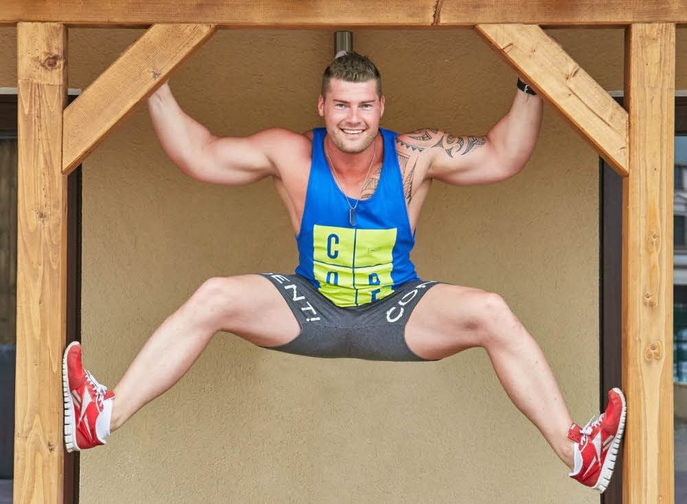 Sportskanone Eric Biermordt hat es in die RTL-Show „Ninja Warrior“ geschafft.