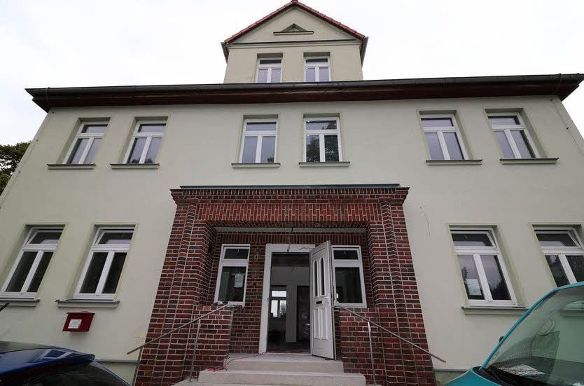 Die Arztpraxis zieht in das frühere Gemeindeamt ein.