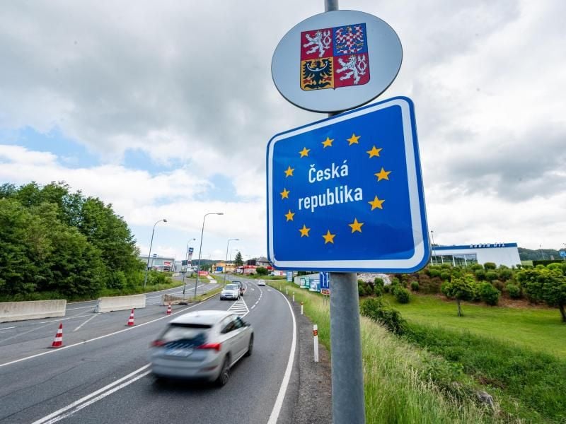 Deutsch-tschechische Grenze. Die meisten tschechischen Regionen waren bereits am Mittwoch in die Risikoliste aufgenommen worden. Jetzt folgten noch die Mährisch-Schlesische Region im äußersten Osten des Landes und das an Sachsen grenzende Usti (Aussig). Foto: Armin Weigel/dpa