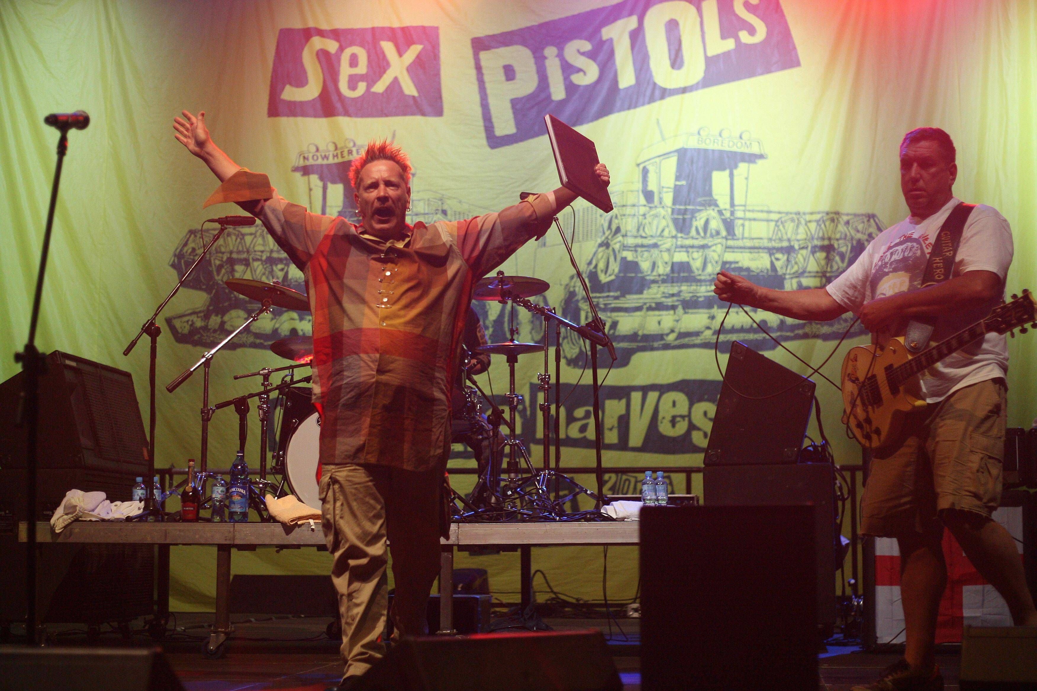 Auch die Sex Pistols kommen im Werk vor. Hier ein Foto von einem Festival in 2008.