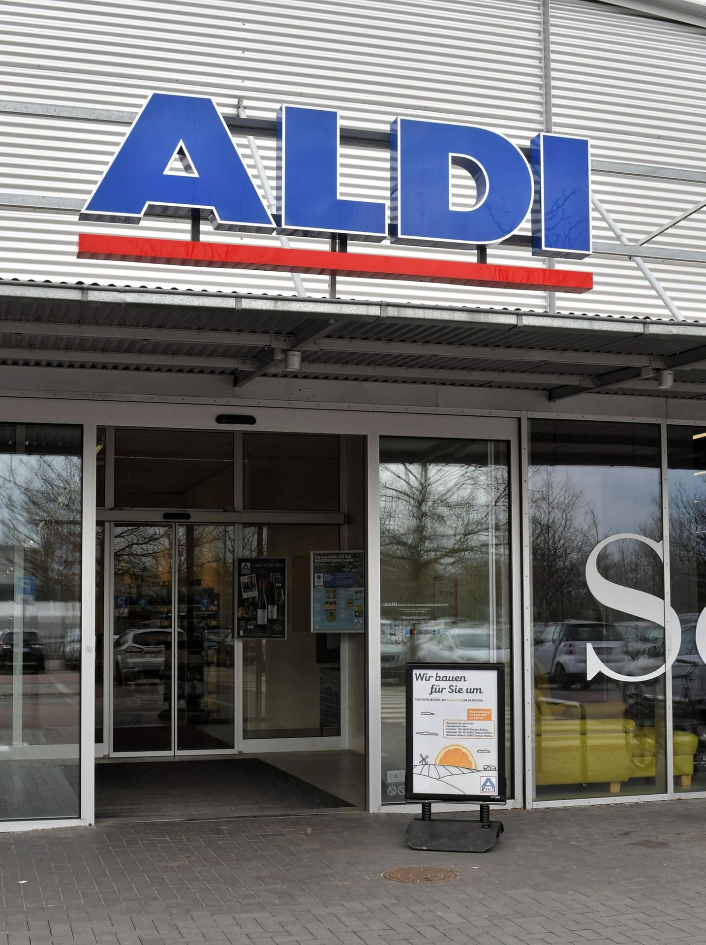 Der Aldi in Mitte schließt für eineinhalb Wochen.