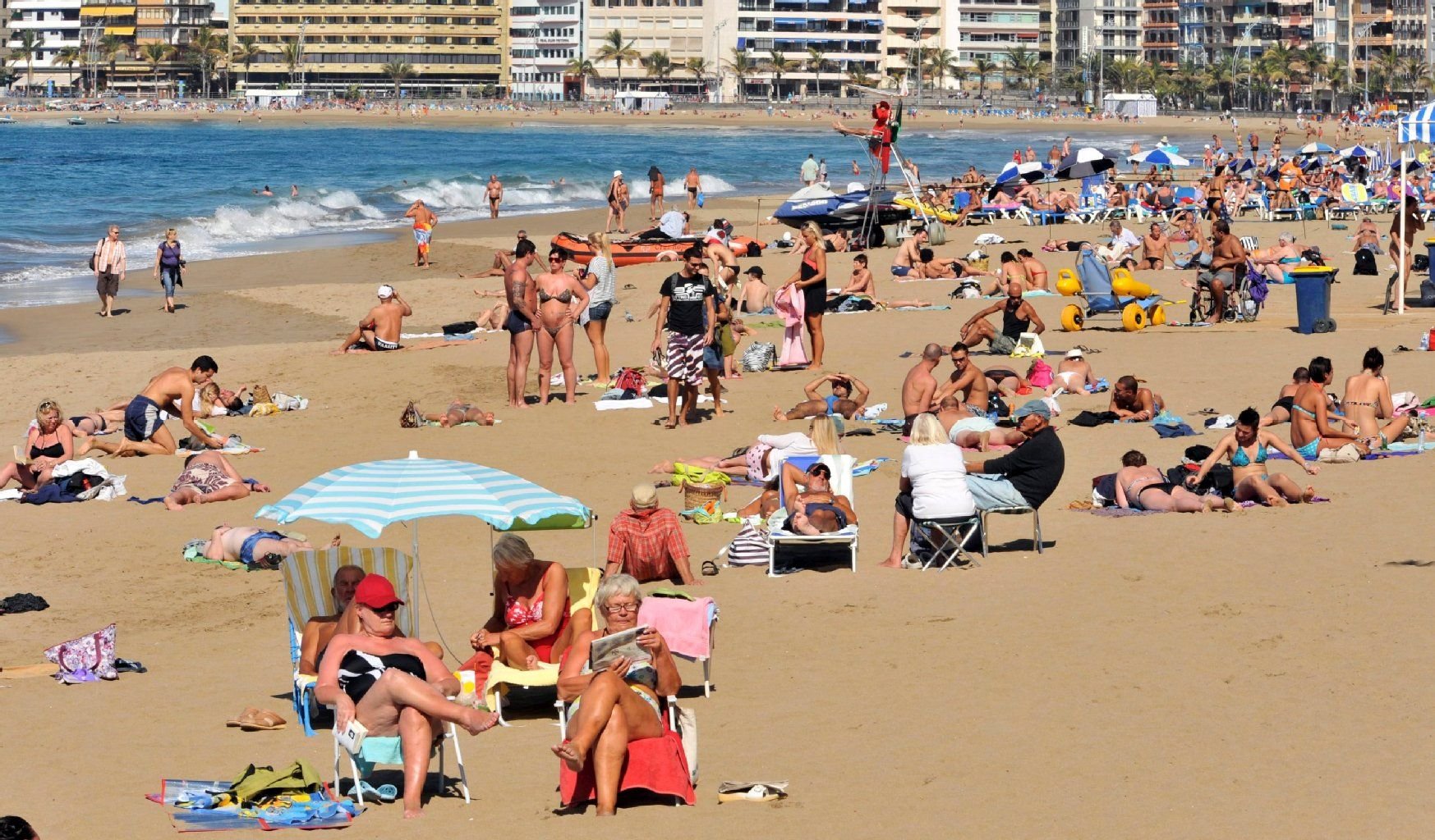 Vorsicht Touristen-Abzocke: Auf Gran Canaria werden Urlauber häufig vom Strand zu einer Verkaufsveranstaltung gelockt.