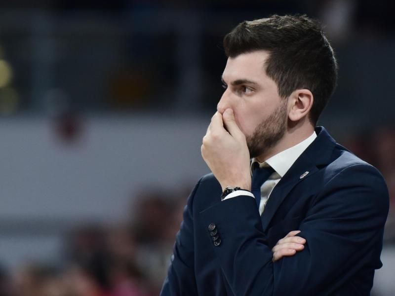 Ratlos: Bamberg-Coach Federico Perego. Foto: Nicolas Armer