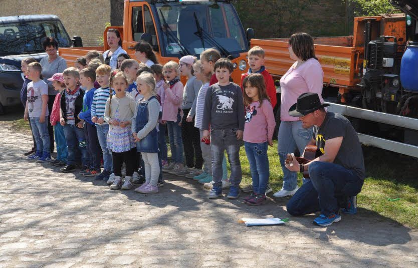 Die Borstel-Kinder aus Brehna erfreuten mit ihrem kleinen Programm.