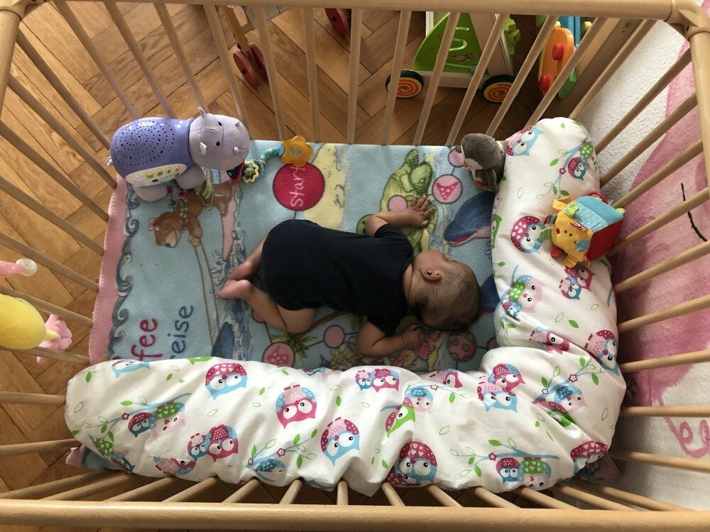 Kinder wie dieser Junge suchen ein liebevolles Zuhause. Dazu gibt es nun ein neues Projekt in Halle.