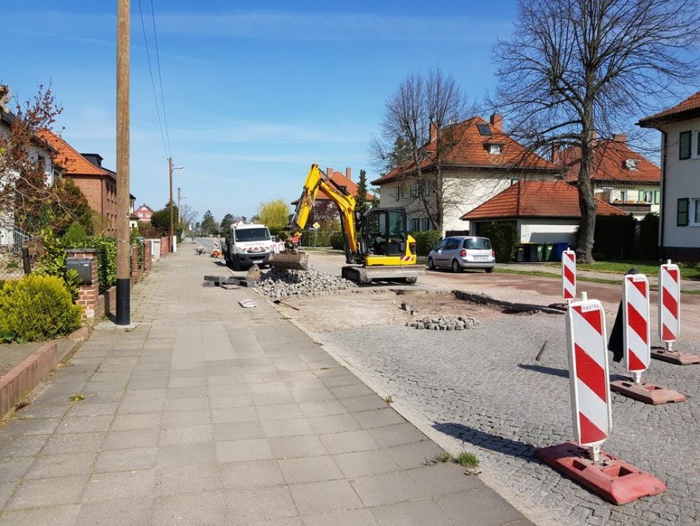 Die Reparaturarbeiten in der Alten Leipziger Straße.