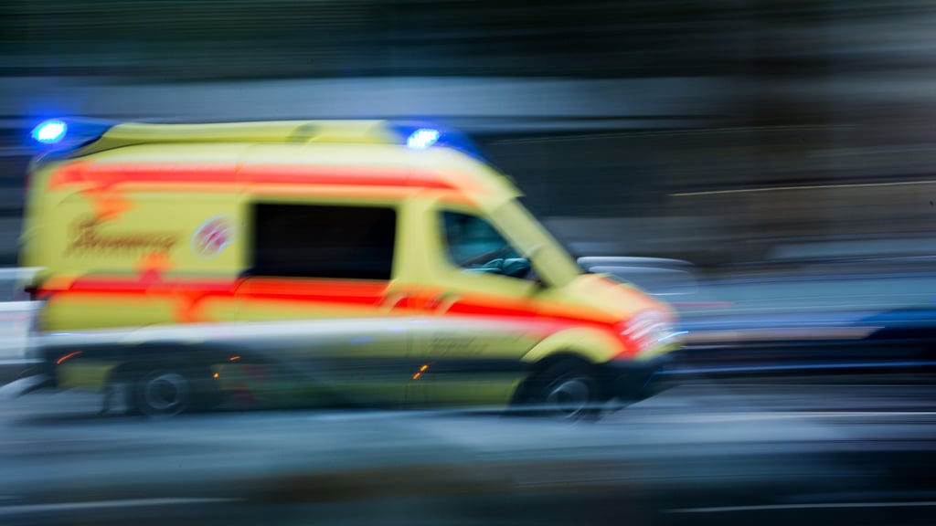 Zum Verletzungsgrad der beiden Fahrzeugführer konnten vor Ort noch keine Angaben gemacht werden.