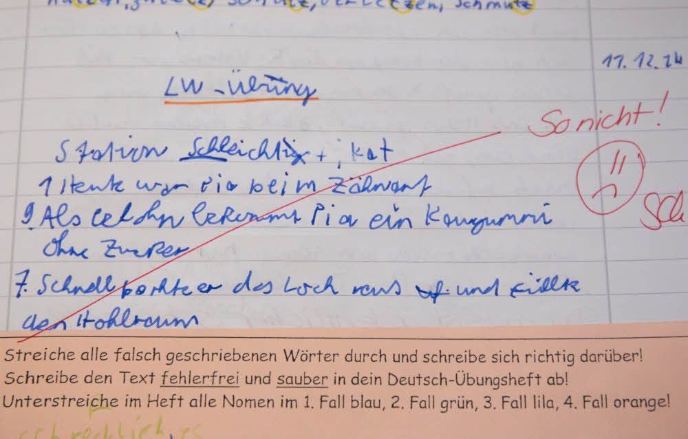 Kaum zu entziffern: Lehrer haben ihre liebe Not mit dem Schriftbild Ihrer Schüler. Da hilft manchmal nur der Rotstift.