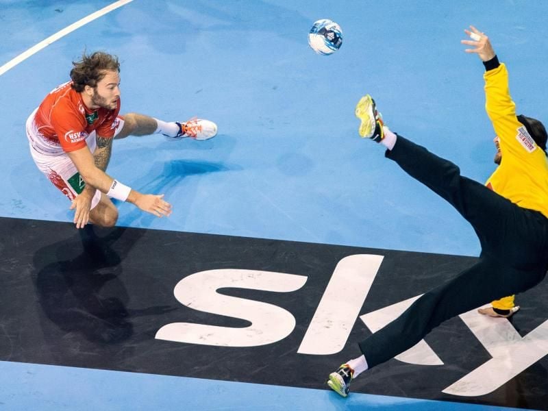 Die Handball-Königsklasse wird es künftig nicht mehr bei Sky zu sehen geben. Foto: picture alliance / Lukas Schulze/dpa